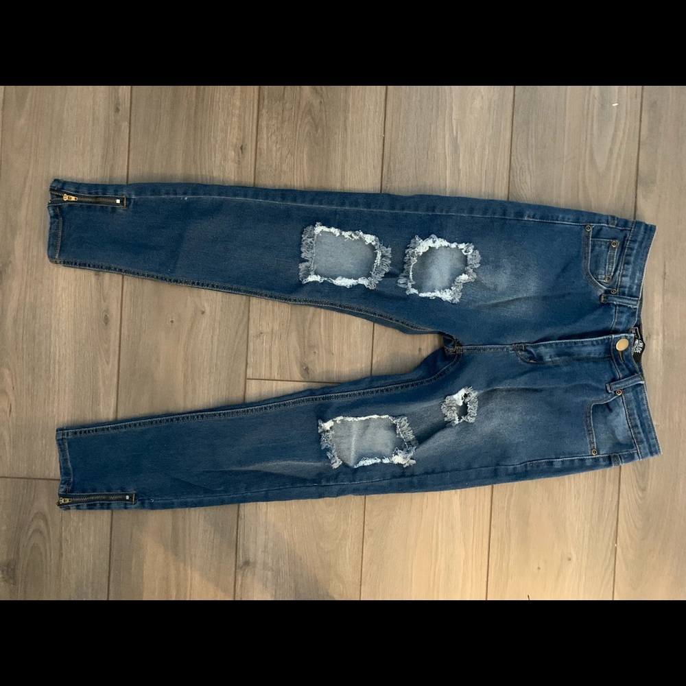 Pretty Little Thing Khloe Jeans